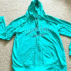 NWOT Size M Teal Hoodie with front pockets